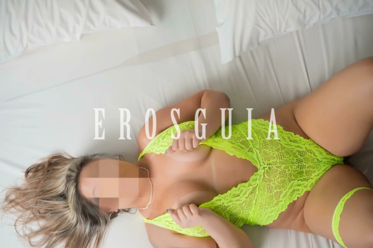 Beijos na boca, Fetichismo, Atenção à casais, Oral sem camisinha, Chuva dourada, Beijo negro, Ejaculação corpo, Fantasias e figurinos, Lingerie, Atenção à mulheres: garotas de programa em Ponta Grossa
