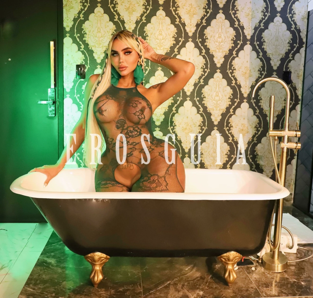 Travestis, Beijos na boca, Oral sem camisinha, Sexo anal