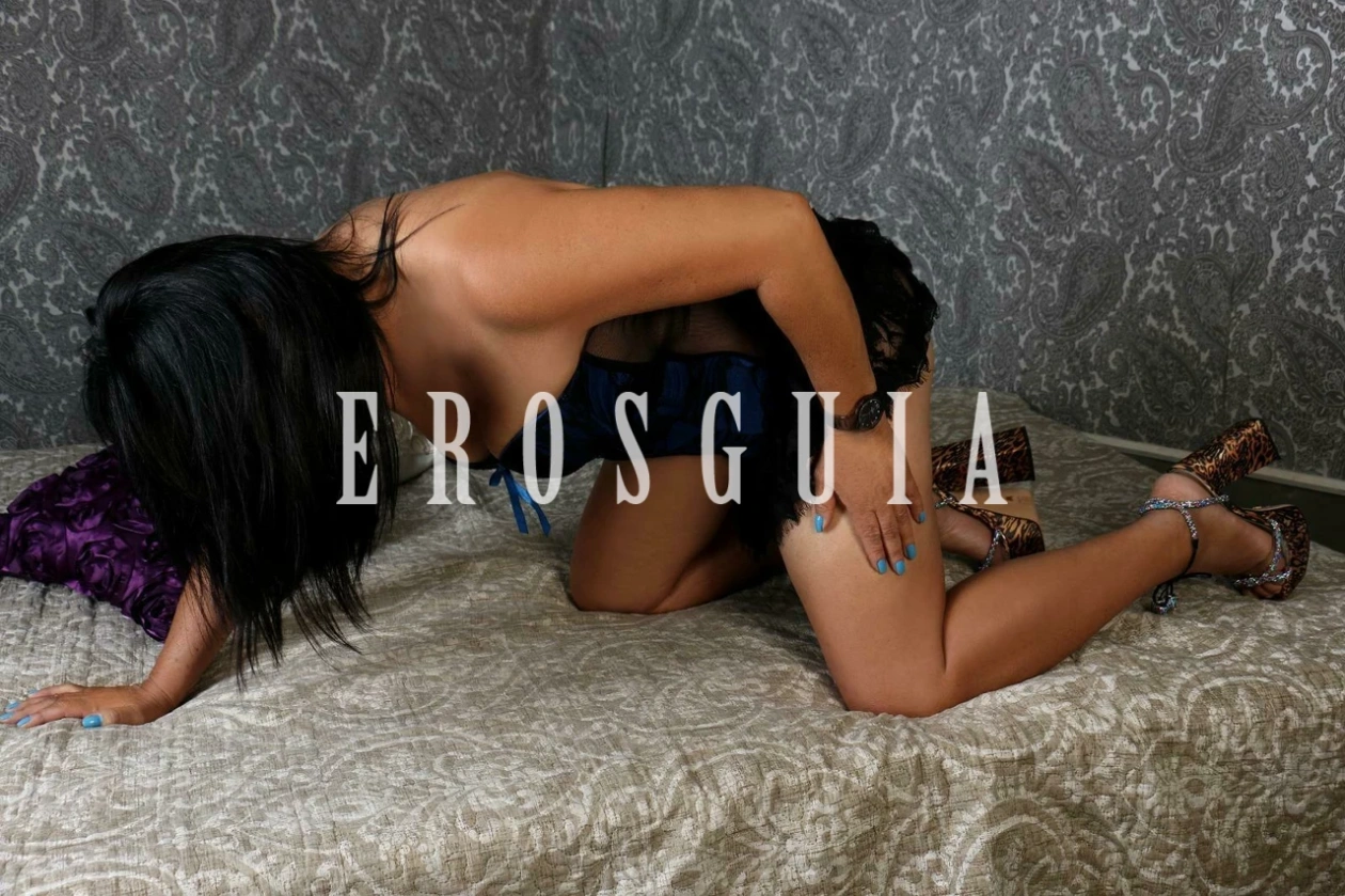 Beijos na boca, Fetichismo, Oral com camisinha, Squirting, Sado submissa, Chuva dourada, Cubana, Beijo branco, Ejaculação corpo, Namoradinha, Oral até o final, Duplas, Sado dominadora, Fantasias e figurinos, Massagem erótica, Sado suave, Sado duro, Lingerie, Atenção à deficientes físicos, Sexcam: garotas de programa em Sorocaba