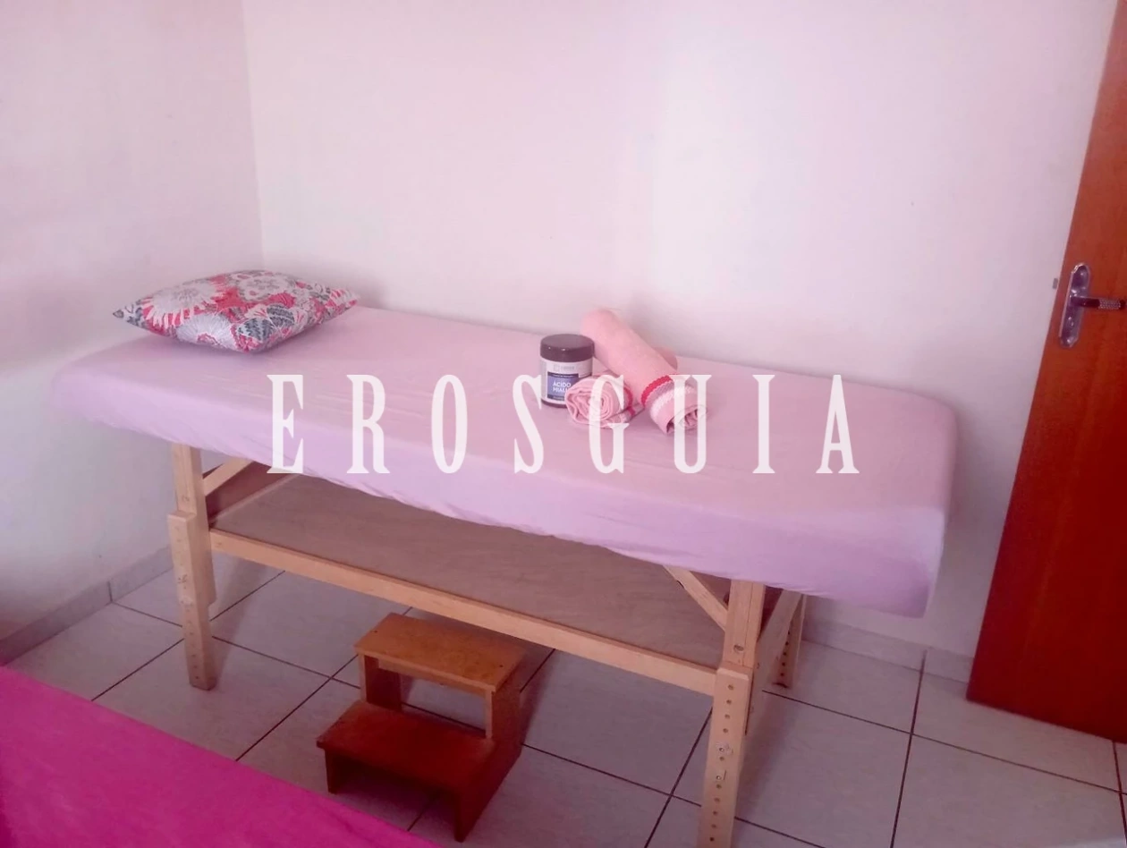 Chuva dourada, Atenção à deficientes físicos, Garganta profunda, Beijo negro, Beijos na boca, Oral com camisinha, Ejaculação corpo, Massagem erótica, Namoradinha, Oral sem camisinha, Sexcam, Atenção à casais, Lésbica, Atenção à mulheres, Oral até o final: garotas de programa em Franca