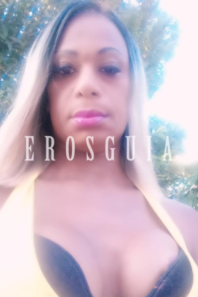 Pyetra Xavier, travesti em São José 48996188031