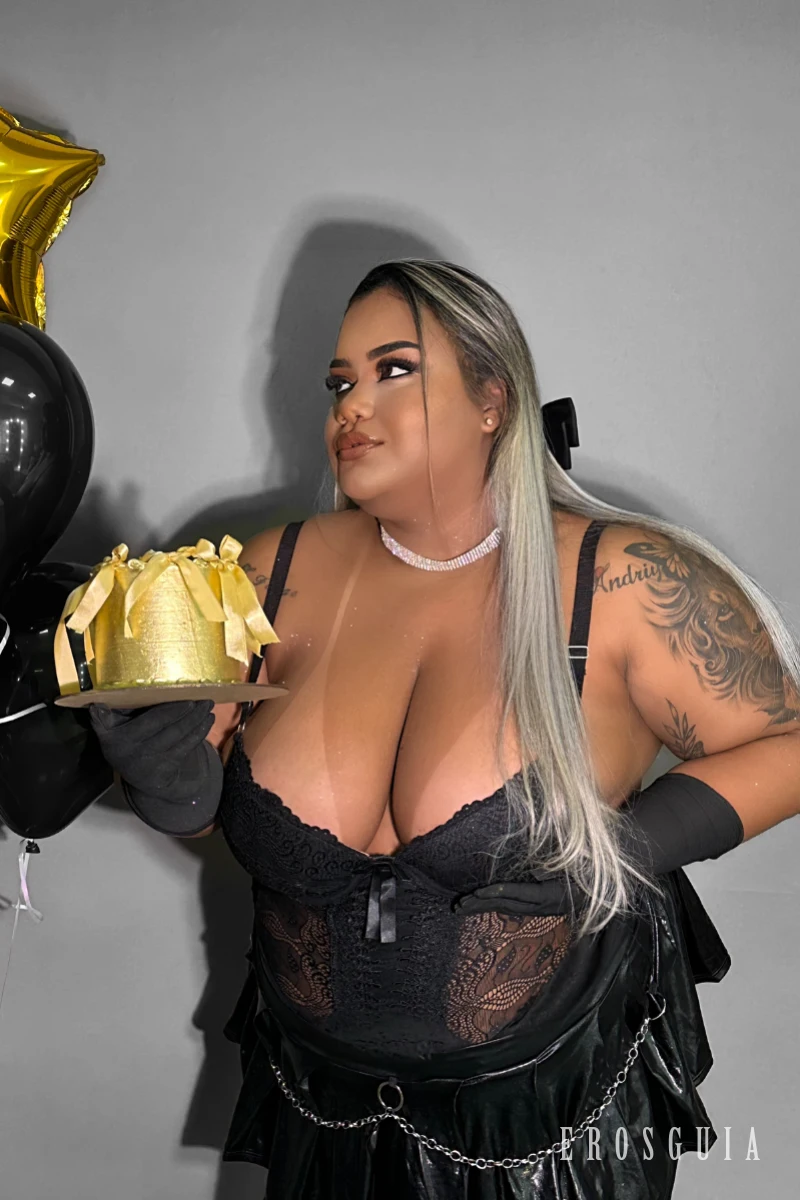 stories-slider-content