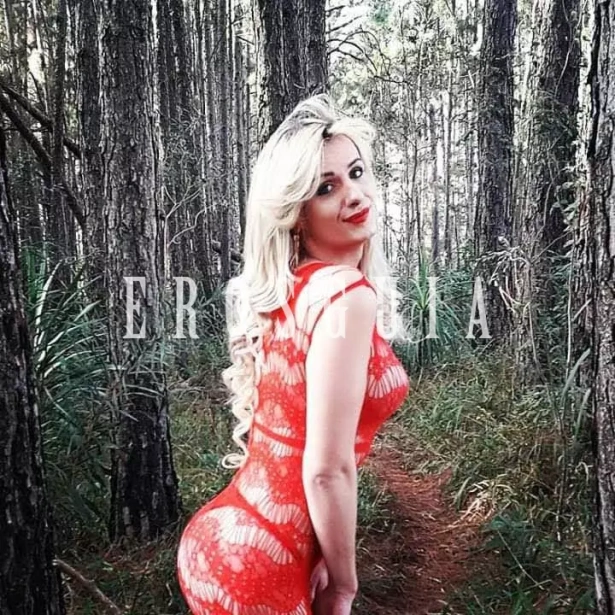Beijos na boca, Fetichismo, Atenção à casais, Oral com camisinha, Oral sem camisinha, Sado submissa, Chuva dourada, Beijo negro, Cubana, Sexo anal, Garganta profunda, Lésbica, Beijo branco, Ejaculação corpo, Namoradinha, Oral até o final, Duplas, Sado dominadora, Fantasias e figurinos, Massagem erótica, Trios, Ejaculação facial, PSE, Sado suave, Sado duro, Lingerie, Ativa, Passiva, Inversao de papéis, Brinquedos secuais, Sem limite, Festas i eventos, Fisting Anal, Versatil, Experta principiantes, Atenção à deficientes físicos, Atenção à mulheres, Despedida de solteiro, Orgia, Face fucking, Sexcam: travesti em São Paulo