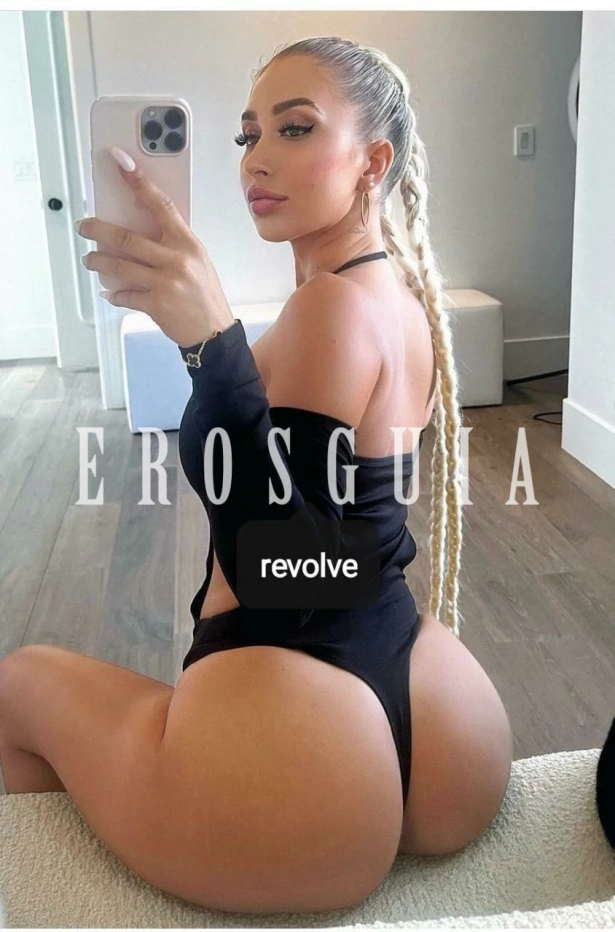 Beijos na boca, Atenção à casais, Oral com camisinha, Oral sem camisinha, Sexo anal, Ejaculação corpo, Namoradinha, Oral até o final, Duplas, Massagem erótica, Trios, Ejaculação facial, Atenção à deficientes físicos, Atenção à mulheres, Despedida de solteiro: garotas de programa em São Paulo