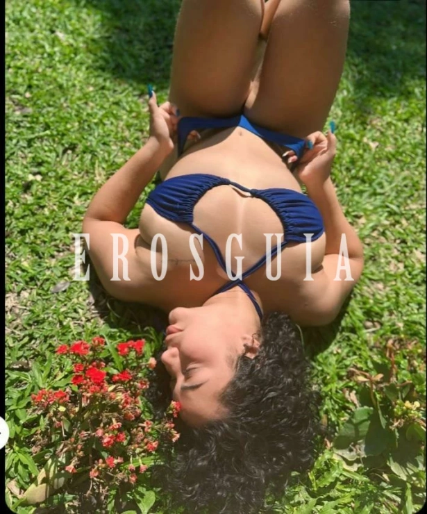 Beijos na boca, Atenção à casais, Oral com camisinha, Chuva dourada, Namoradinha, Duplas, Massagem erótica, Trios, Lingerie, Despedida de solteiro, Orgia: garotas de programa em Niterói