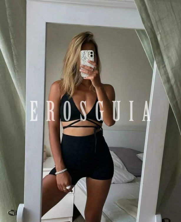 Beijos na boca, Fetichismo, Atenção à casais, Oral com camisinha, Oral sem camisinha, Chuva dourada, Sexo anal, Garganta profunda, Lésbica, Beijo branco, Ejaculação corpo, Namoradinha, Oral até o final, Duplas, Sado dominadora, Fantasias e figurinos, Massagem erótica, Trios, Ejaculação facial, Lingerie, Festas i eventos, Atenção à deficientes físicos, Atenção à mulheres, Despedida de solteiro, Orgia: garotas de programa em Barueri