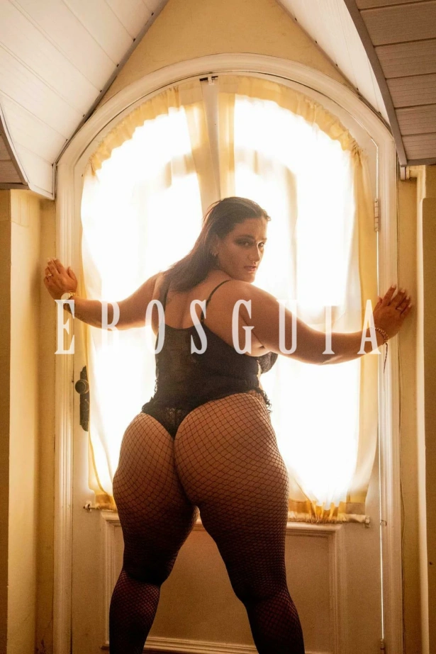 Beijos na boca, Fetichismo, Atenção à casais, Oral com camisinha, Oral sem camisinha, Chuva dourada, Sexo anal, Garganta profunda, Ejaculação corpo, Namoradinha, Duplas, Massagem erótica, Lingerie, Atenção à mulheres, Despedida de solteiro, Orgia: garotas de programa em Duque de Caxias