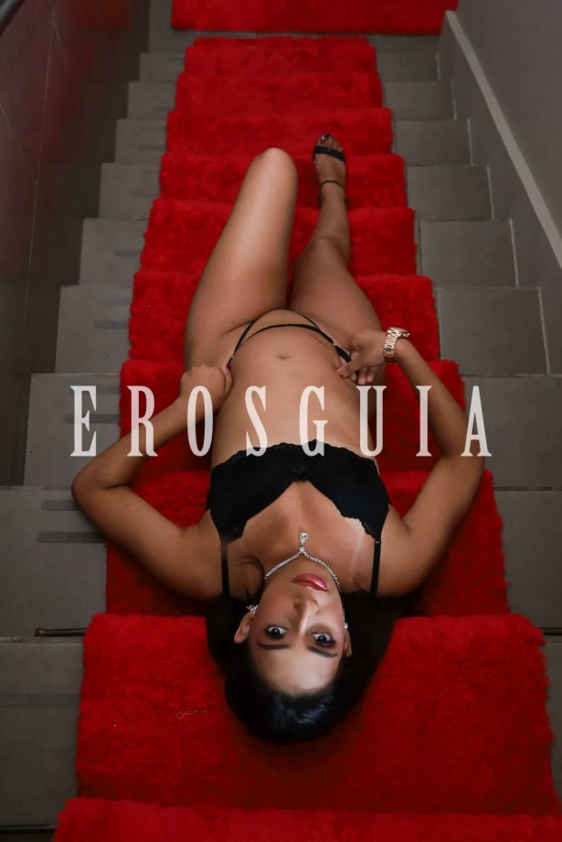 Fetichismo, Atenção à casais, Sado submissa, Chuva dourada, Sexo anal, Garganta profunda, Ejaculação corpo, Namoradinha, Oral até o final, Duplas, Sado dominadora, Fantasias e figurinos, Massagem erótica, Trios, Ejaculação facial, Lingerie, Festas i eventos, Fisting Anal, Atenção à deficientes físicos, Atenção à mulheres, Despedida de solteiro, Fisting vaginal: garotas de programa em Itaquaquecetuba