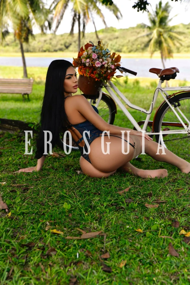 Sado dominadora, Fetichismo, Chuva dourada, Atenção à deficientes físicos, Beijos na boca, Ejaculação corpo, Namoradinha, Oral sem camisinha, Fantasias e figurinos, Orgia, Trios, Ativa, Despedida de solteiro, Inversao de papéis, Duplas, Sexcam, Passiva, Atenção à casais, Festas i eventos, Sexo anal, Brinquedos secuais, Lingerie, Versatil, Oral até o final, Experta principiantes: travesti em São Paulo