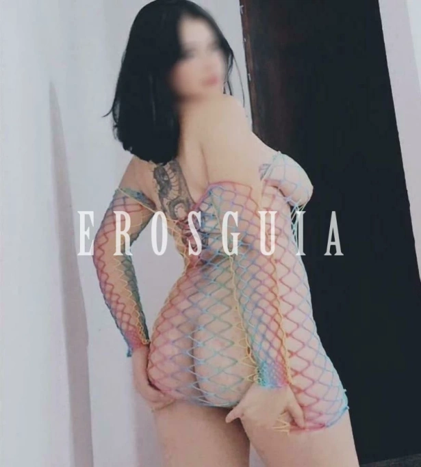 Beijos na boca, Atenção à casais, Oral sem camisinha, Chuva dourada, Sexo anal, Garganta profunda, Ejaculação corpo, Namoradinha, Oral até o final, Duplas, Massagem erótica: garotas de programa em Cotia