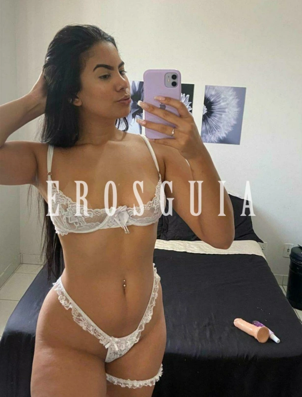 Karlla, rlla, uma acompanhante brasileira de 27 