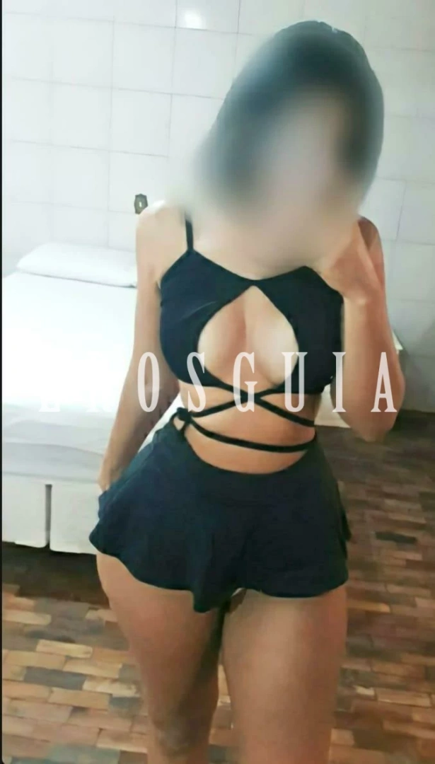 Beijos na boca, Fetichismo, Oral com camisinha, Oral sem camisinha, Chuva dourada, Sexo anal, Beijo branco, Namoradinha, Oral até o final, Sado dominadora, Massagem erótica, Strap on, Sado duro, Atenção à deficientes físicos, Sexcam: garotas de programa em Curitiba