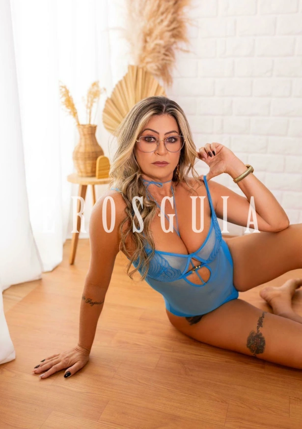 Acompanhantes, Fetichismo, Oral sem camisinha, Massagem erótica