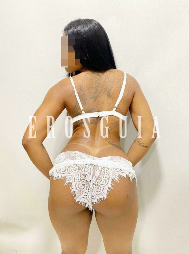 Beijos na boca, Fetichismo, Atenção à casais, Oral sem camisinha, Chuva dourada, Garganta profunda, Ejaculação corpo, Namoradinha, Duplas, Massagem erótica, Strap on, Lingerie, Festas i eventos, Atenção à mulheres: garotas de programa em Salvador