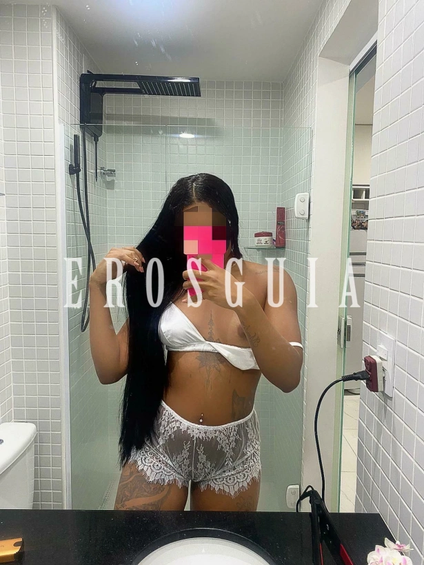 Beijos na boca, Fetichismo, Atenção à casais, Oral sem camisinha, Chuva dourada, Garganta profunda, Ejaculação corpo, Namoradinha, Duplas, Massagem erótica, Strap on, Lingerie, Festas i eventos, Atenção à mulheres: garotas de programa em Salvador
