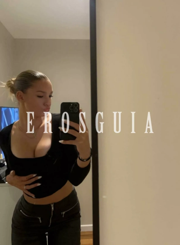 Beijos na boca, Fetichismo, Oral com camisinha, Oral sem camisinha, Sado submissa, Sexo anal, Ejaculação corpo, Namoradinha, Oral até o final, Sado dominadora, Fantasias e figurinos, Massagem erótica, Lingerie, Ativa, Passiva, Brinquedos secuais, Sem limite, Festas i eventos, Fisting Anal, Versatil, Atenção à mulheres, Despedida de solteiro: travesti em Porto Alegre