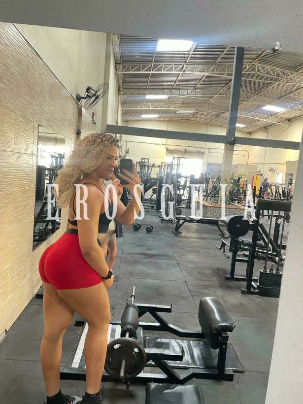 Travestis, Beijos na boca, Fetichismo, Oral sem camisinha