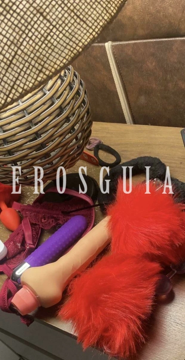 Fetichismo, Oral com camisinha, Chuva dourada, Sexo anal, Garganta profunda, Oral até o final, Fantasias e figurinos, Massagem erótica, Lingerie, Despedida de solteiro: garotas de programa em Anápolis