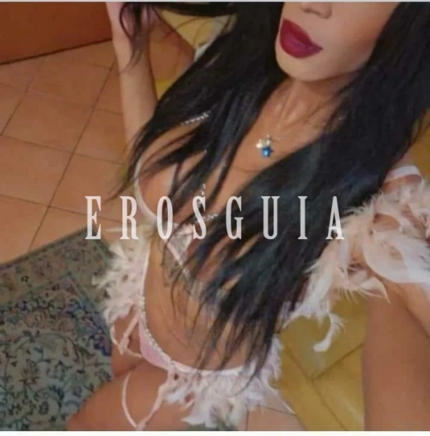Karen  melo, ren Melo e sou uma acompanhante travesti