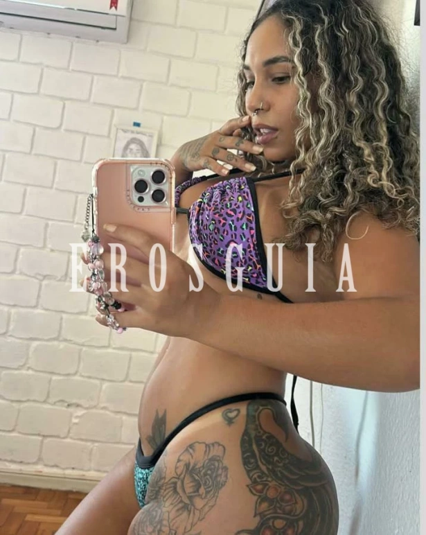 Acompanhantes, Beijos na boca, Fetichismo, Atenção à casais