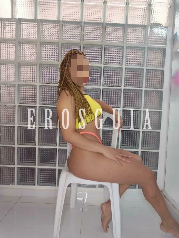 Beijos na boca, Atenção à casais, Oral com camisinha, Oral sem camisinha, Sexo anal, Garganta profunda, Ejaculação corpo, Namoradinha, Oral até o final: garotas de programa em Curitiba