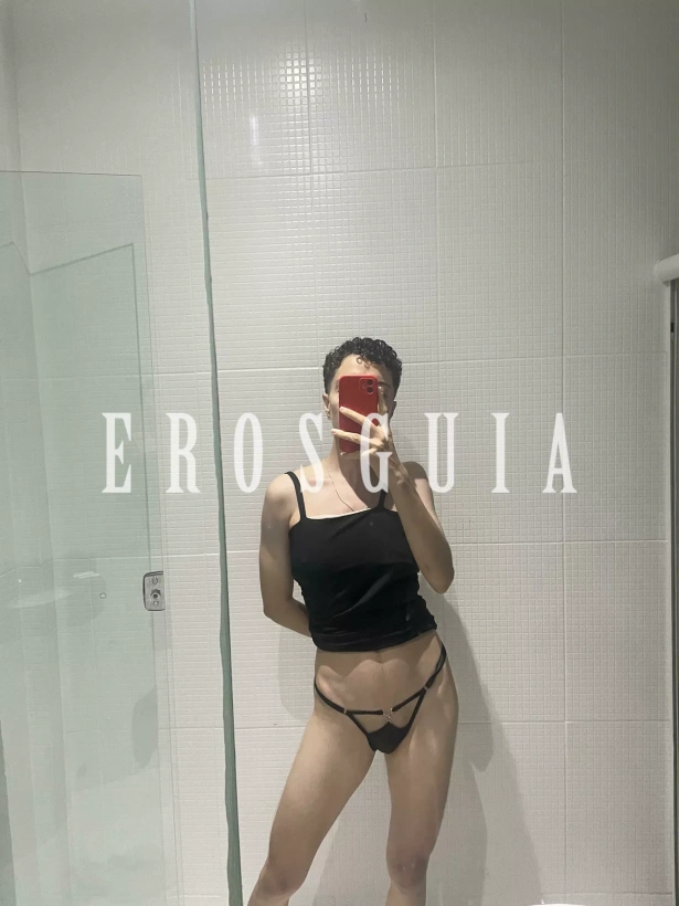 Beijos na boca, Fetichismo, Atenção à casais, Oral sem camisinha, Sado submissa, Sexo anal, Garganta profunda, Lésbica, Namoradinha, Duplas, Trios, Atenção à deficientes físicos, Atenção à mulheres, Orgia: garotas de programa em Aracaju