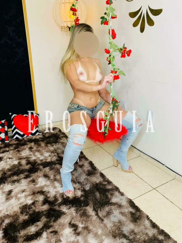 Beijos na boca, Atenção à casais, Oral com camisinha, Ejaculação corpo, Duplas, Massagem erótica, Trios, Lingerie, Atenção à mulheres, Orgia: garotas de programa em Canoas