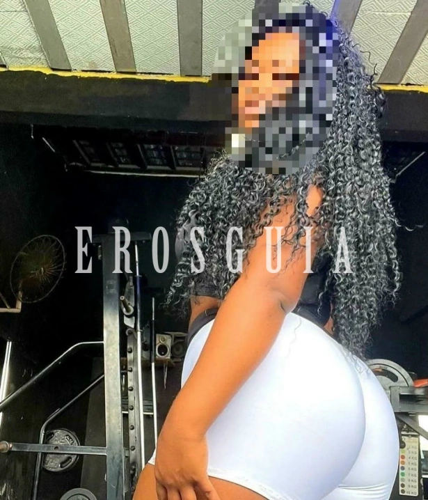 Beijos na boca, Fetichismo, Atenção à casais, Oral sem camisinha, Chuva dourada, Sexo anal, Garganta profunda, Ejaculação corpo, Namoradinha, Oral até o final, Duplas, Fantasias e figurinos, Massagem erótica, Atenção à deficientes físicos, Atenção à mulheres: garotas de programa em Curitiba