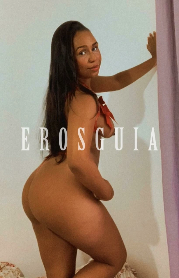 Beijos na boca, Fetichismo, Atenção à casais, Oral com camisinha, Sado submissa, Beijo negro, Lésbica, Ejaculação corpo, Namoradinha, Sado dominadora, Festas i eventos, Atenção à deficientes físicos, Atenção à mulheres, Despedida de solteiro, Orgia: garotas de programa em Niterói