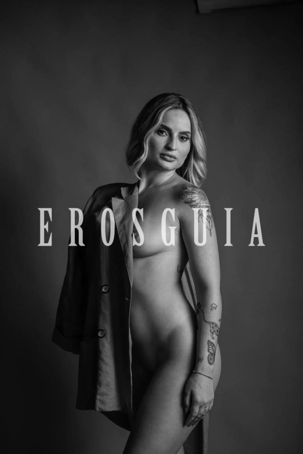 Julia, 46991236396