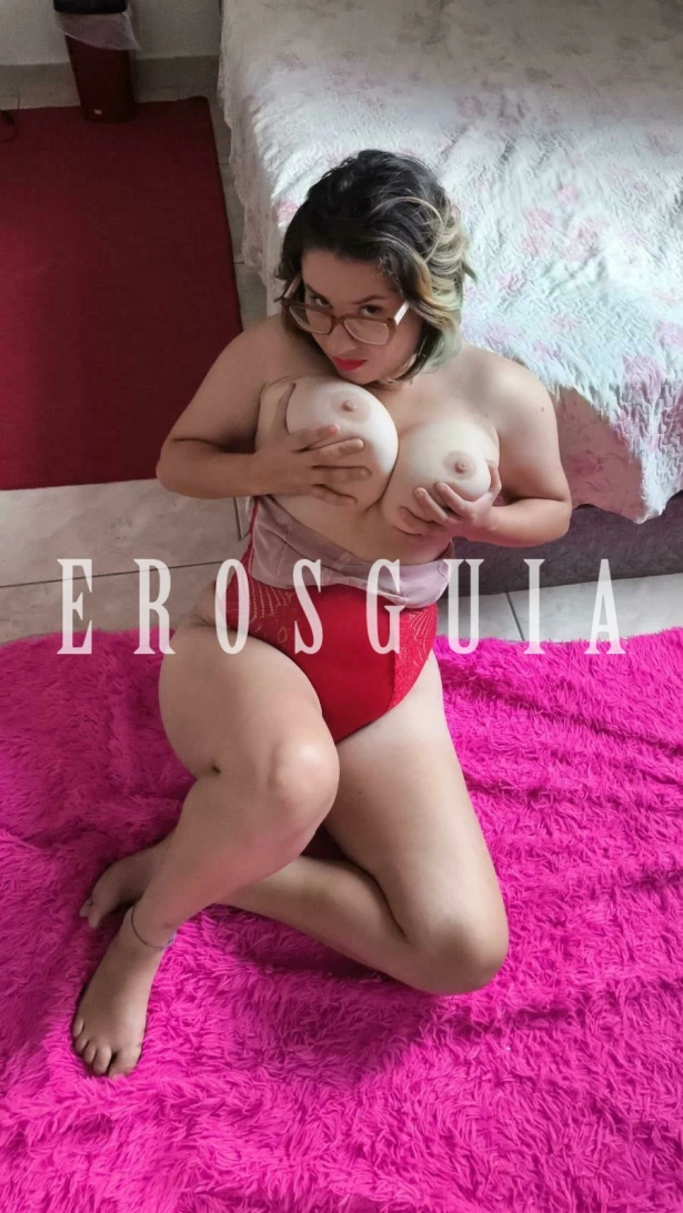 Beijos na boca, Fetichismo, Atenção à casais, Oral com camisinha, Oral sem camisinha, Sado submissa, Beijo negro, Sexo anal, Garganta profunda, Lésbica, Beijo branco, Ejaculação corpo, Namoradinha, Oral até o final, Duplas, Sado dominadora, Fantasias e figurinos, Massagem erótica, Trios, Ejaculação facial, Lingerie, Atenção à deficientes físicos, Atenção à mulheres, Sexcam: garotas de programa em Curitiba