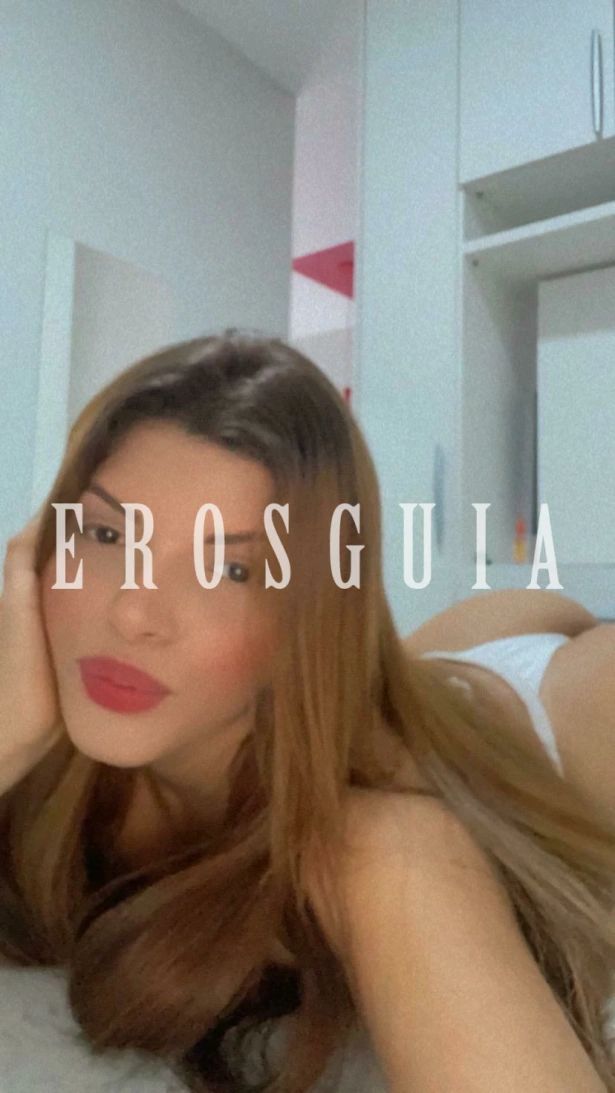 Vivi ferrari,  Ferrari e tenho 24 anos. Sou natural de