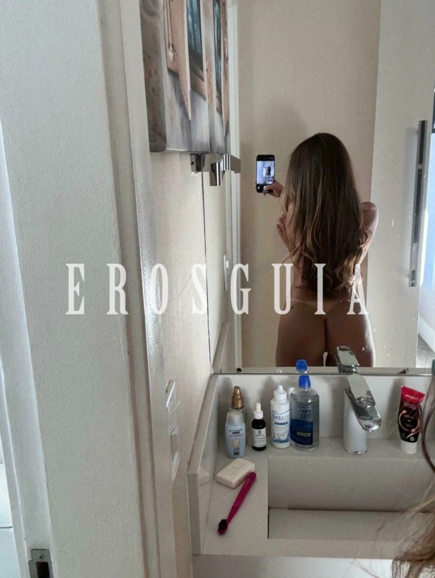 Larissa, 81988688779