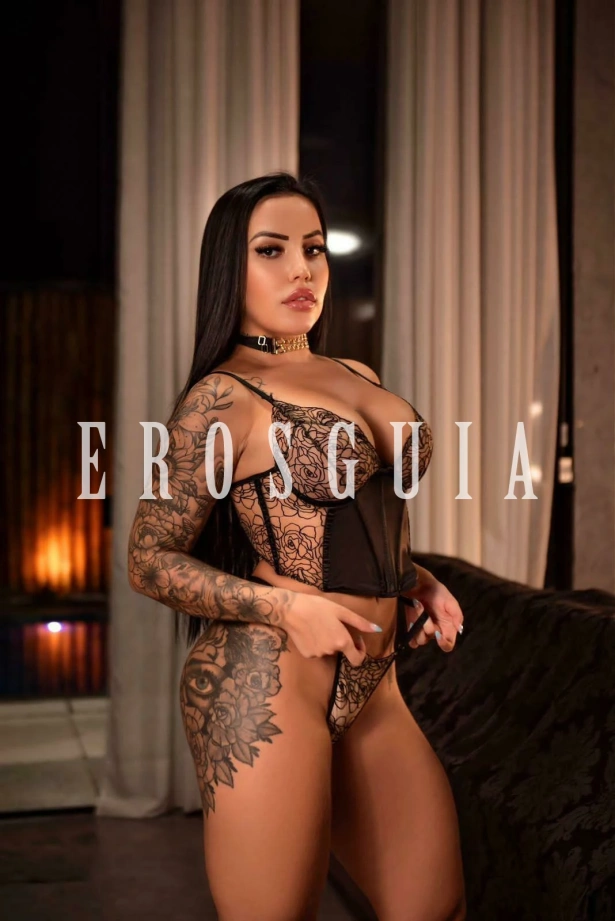 Beijos na boca, Fetichismo, Atenção à casais, Oral com camisinha, Oral sem camisinha, Squirting, Sado submissa, Chuva dourada, Beijo negro, Cubana, Sexo anal, Lésbica, Namoradinha, Duplas, Massagem erótica, Trios: garotas de programa em Maringá