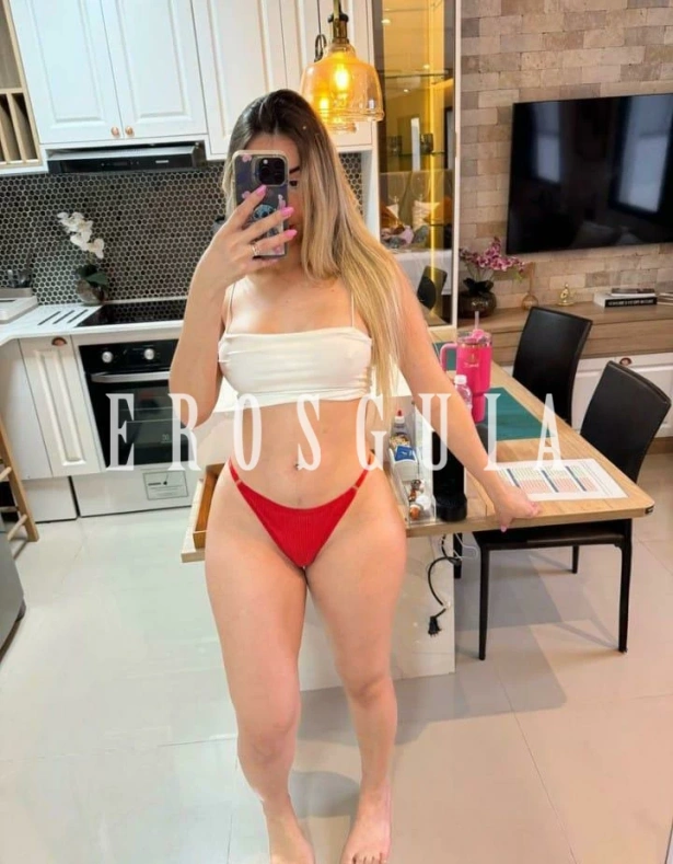 Beijos na boca, Festas i eventos, Sexcam: garotas de programa em Brasília