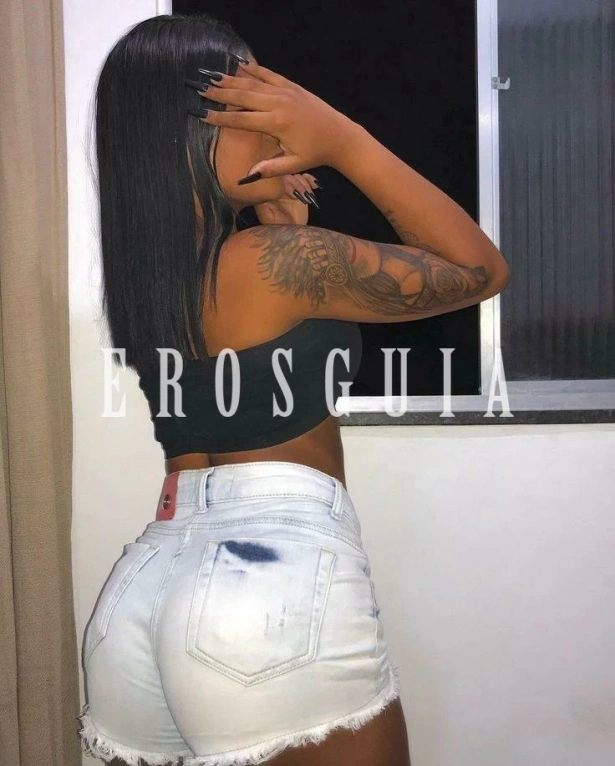 Fetichismo, Atenção à casais, Oral com camisinha, Squirting, Chuva dourada, Sexo anal, Festas i eventos, Face fucking: garotas de programa em Belo Horizonte