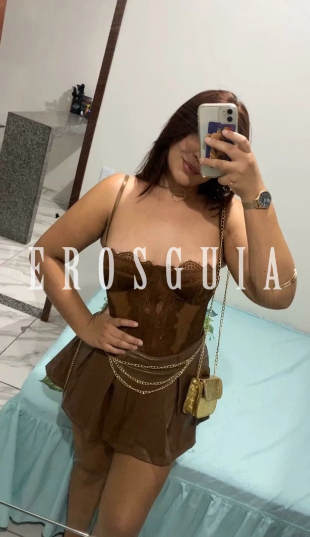 Laura, 55996358582