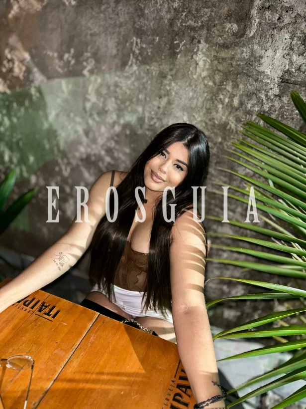 Julia, acompanhante em Vilhena