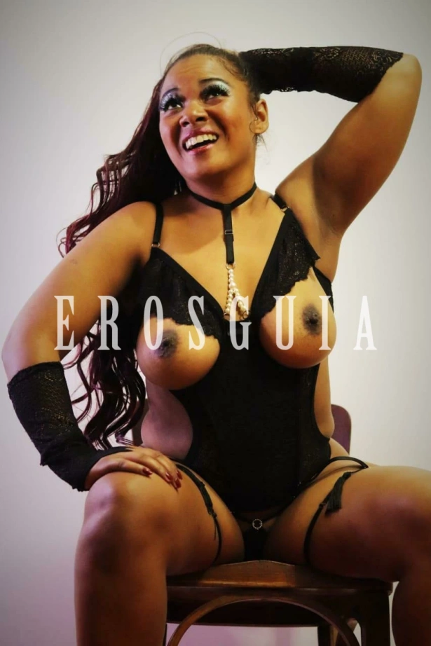 Beijos na boca, Fetichismo, Oral com camisinha, Chuva dourada, Sexo anal, Ejaculação corpo, Namoradinha, Sado dominadora, Massagem erótica, Lingerie, Sexcam: garotas de programa em São Paulo