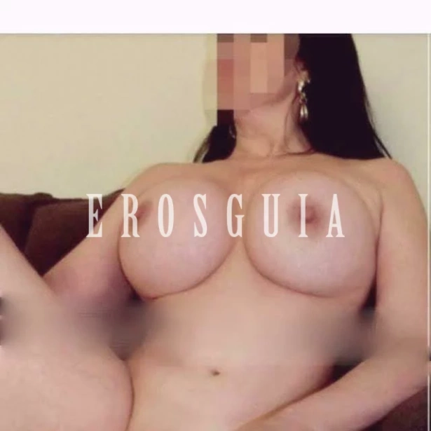 Beijos na boca, Oral com camisinha, Oral sem camisinha, Beijo negro, Sexo anal, Garganta profunda, Beijo branco, Ejaculação corpo, Namoradinha, Oral até o final, Massagem erótica, Lingerie: garotas de programa em Curitiba