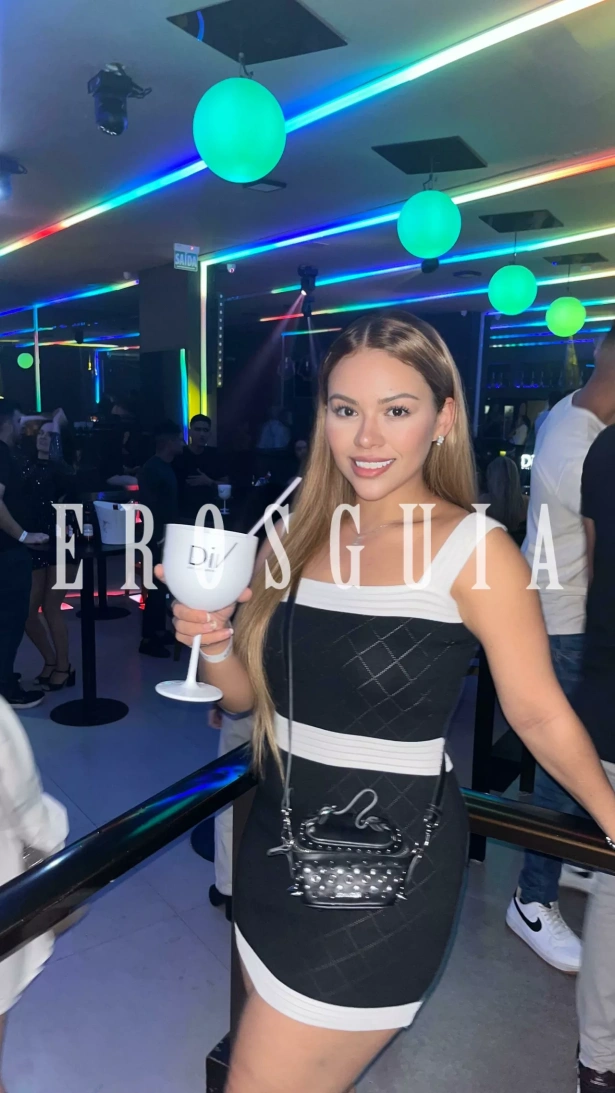 Oral com camisinha, Oral sem camisinha, Sexo anal, Massagem erótica, Lingerie: garotas de programa em Apucarana