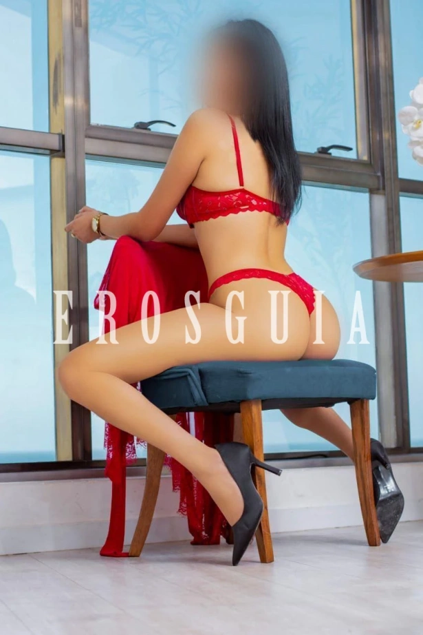 Beijos na boca, Fetichismo, Atenção à casais, Oral com camisinha, Sado submissa, Chuva dourada, Cubana, Sexo anal, Beijo branco, Ejaculação corpo, Namoradinha, Sado dominadora, Fantasias e figurinos, Massagem erótica, Trios, Ejaculação facial, Sado suave, Lingerie, Atenção à deficientes físicos, Atenção à mulheres, Despedida de solteiro, Sexcam: garotas de programa em Recife