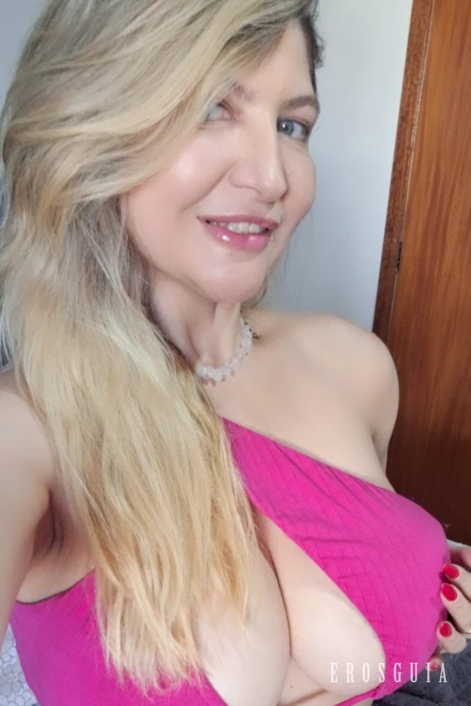 stories-slider-content