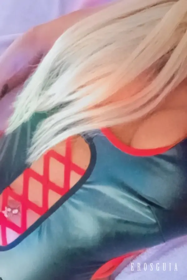 stories-slider-content