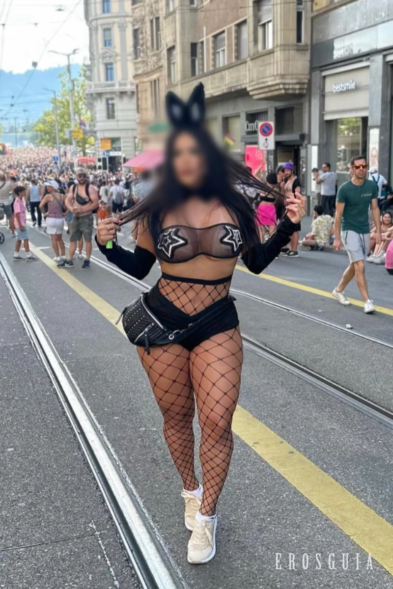 stories-slider-content