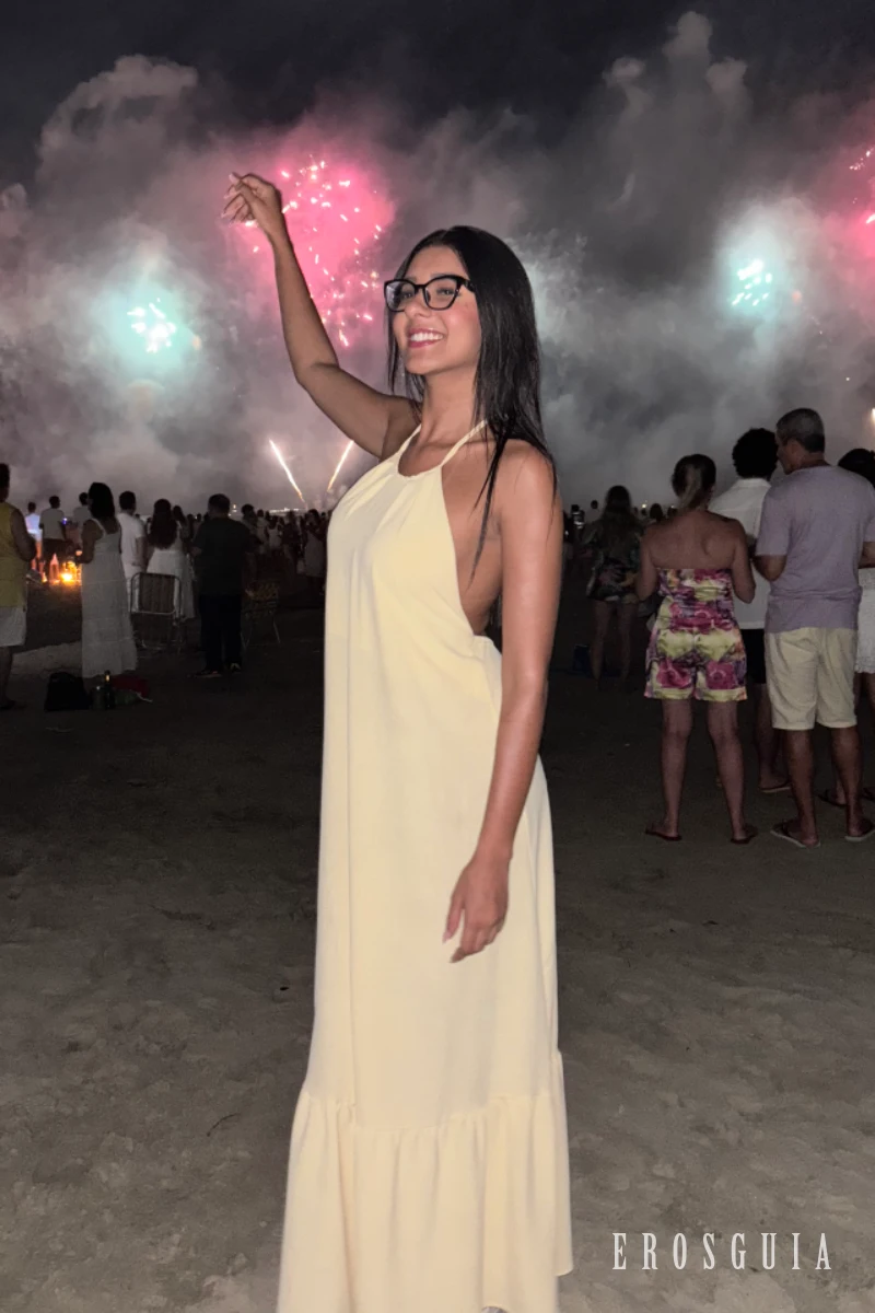 stories-slider-content