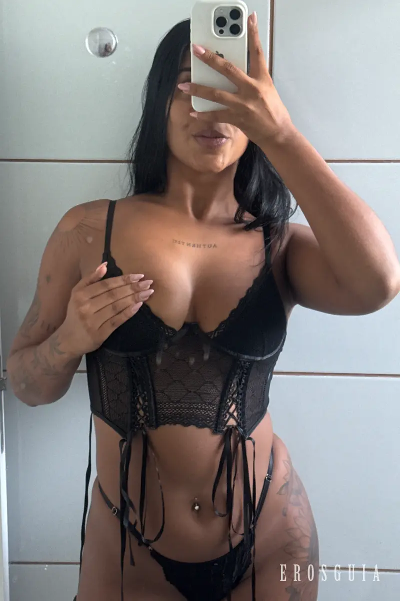 stories-slider-content