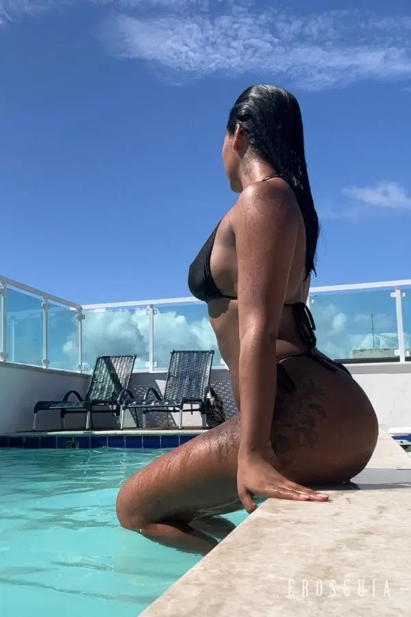 stories-slider-content