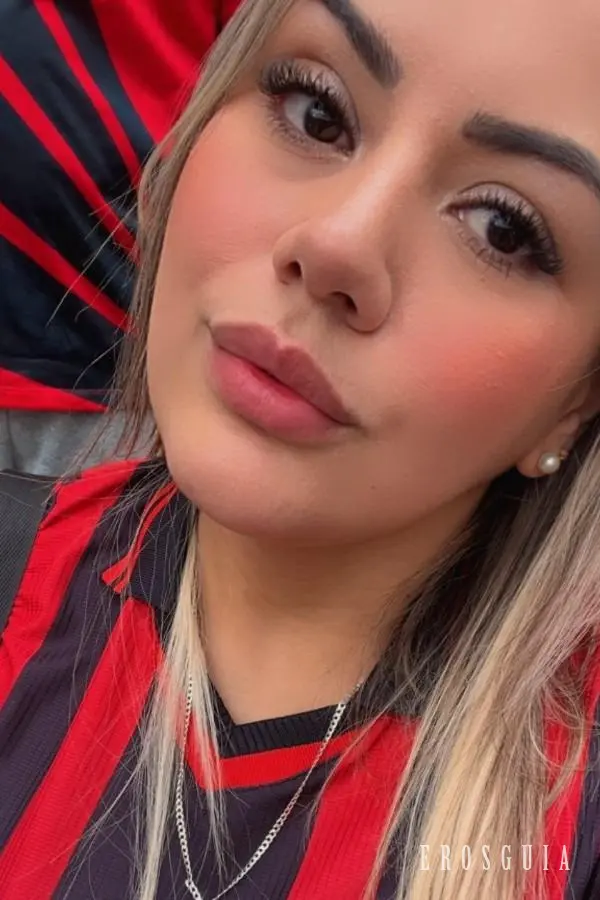 stories-slider-content