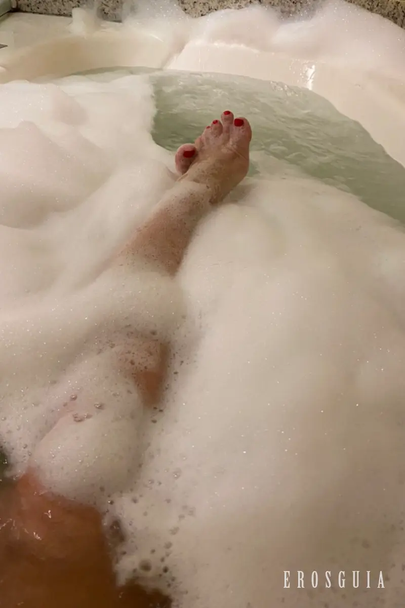 stories-slider-content